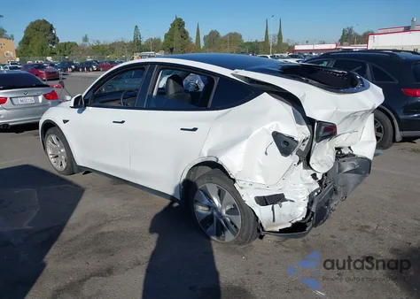 2022 Tesla Model Y Long Range Dual Motor All-Wheel Drive from USA, damaged, VIN 7SAYGDEE2NF450206